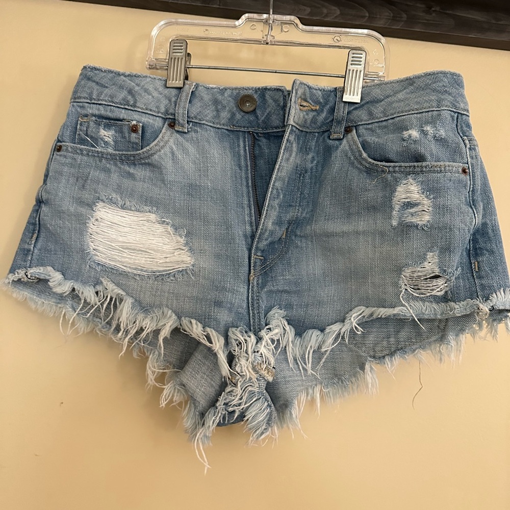 Excellent condition size 4 shorts